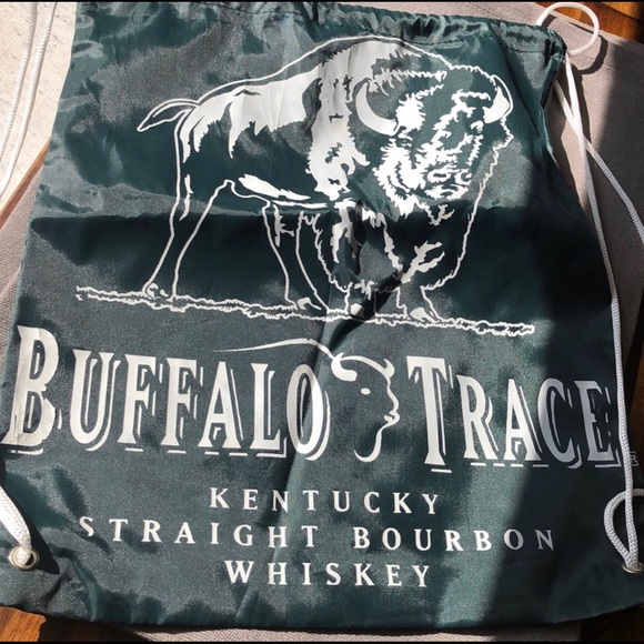 BUFFALO TRACE  DRAWSTRING BAG - Picture 1 of 3